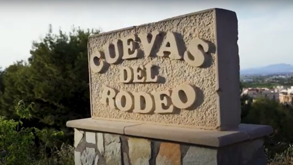 Cuevas del rodeo